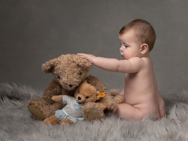 baby and teddy bear photoshoot
