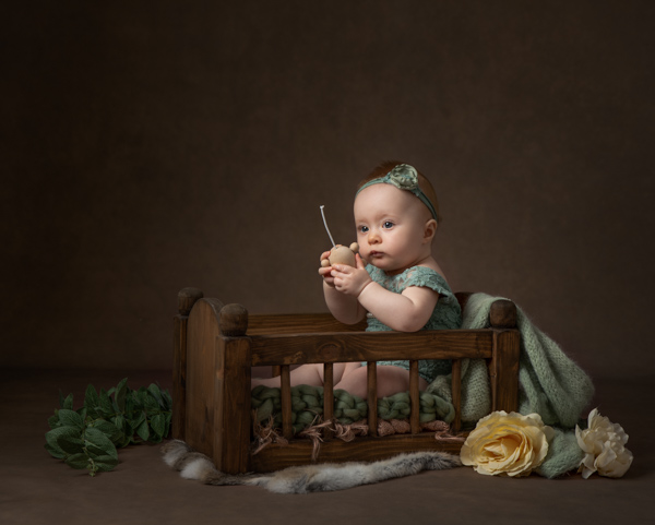 baby in crib baby photoshoot